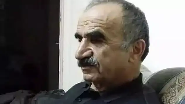 Hafif ticari araç ile otomobil çarpıştı 1 ölü, 4 yaralı