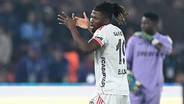 PFDK, Beşiktaşlı futbolcu El Bilal Toure'ye 2 maç ceza verdi