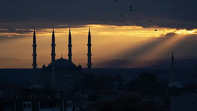 Aynı yılda ikinci kez üç aylar heyecanı