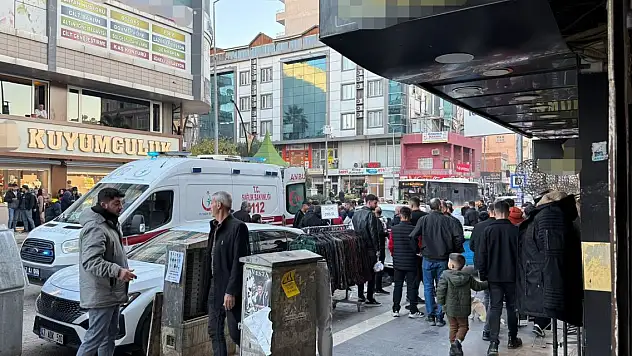 Klima montajı yaparken 2'nci kattan düştü!