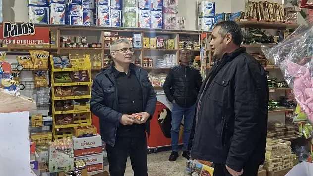 Hayırsever çift, 50 ailenin borcunu sildi