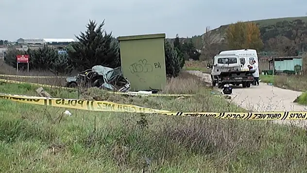 Gece yaşanan kaza gündüz fark edildi: 2 ölü
