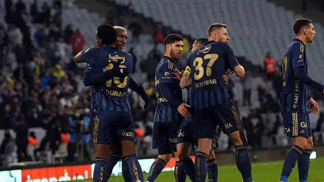 Fenerbahçe'de kupa hedefi Beşiktaş derbisini kazanmak