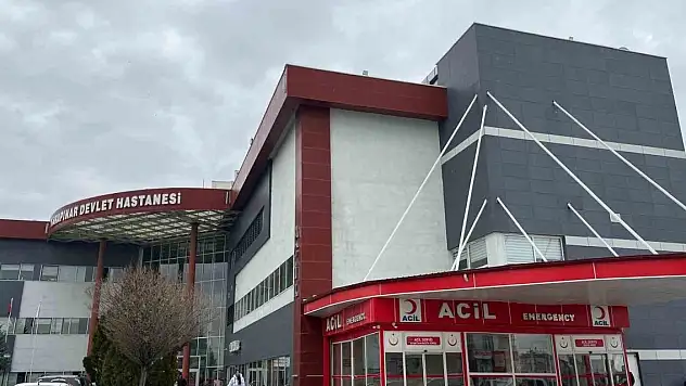 Konya'nın ilçesinde buzlanan yolda motosiklet kazası