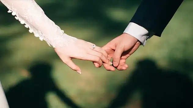 Boşanma davası sürerken çekilen samimi fotoğraflar davanın reddine yol açtı