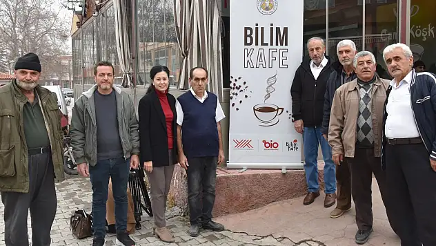 Selçuk Üniversitesi akademisyenleri, vatandaşlarla buluştu