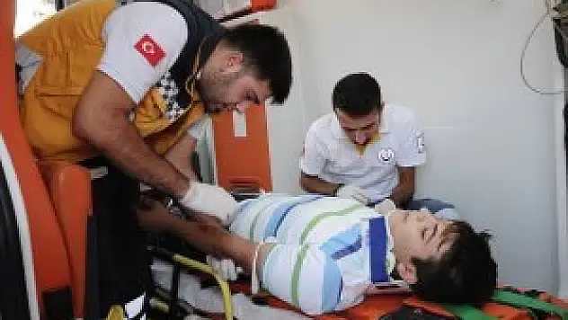 Malatya'da ehliyetsiz sürücü kaza yaptı: 3 yaralı