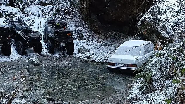 Derede sır ölüm! Otomobilinden 20 metre uzakta ölü bulundu