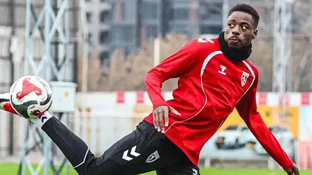 Fenerbahçe, Anthony Musaba'yı duyurdu