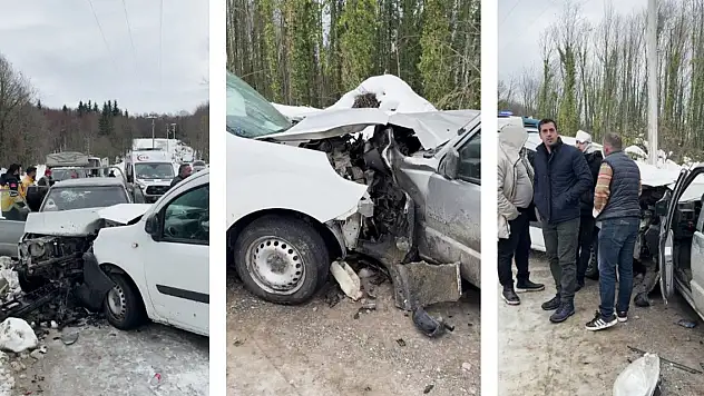 Kurtsuyu yolunda kafa kafaya çarpıştılar, çok sayıda yaralı var