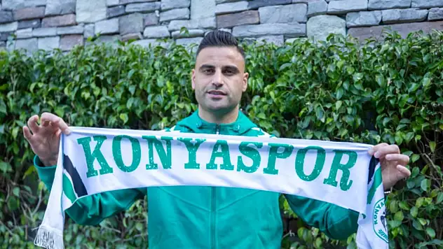 Konyaspor, Deniz Türüç'ü kadrosuna kattığını açıkladı!