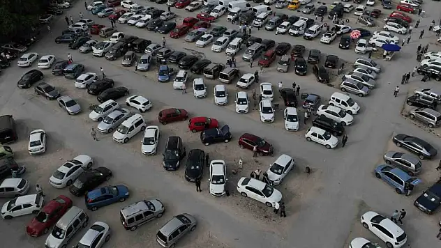 Altın ve gümüş ikinci el otomobili solladı