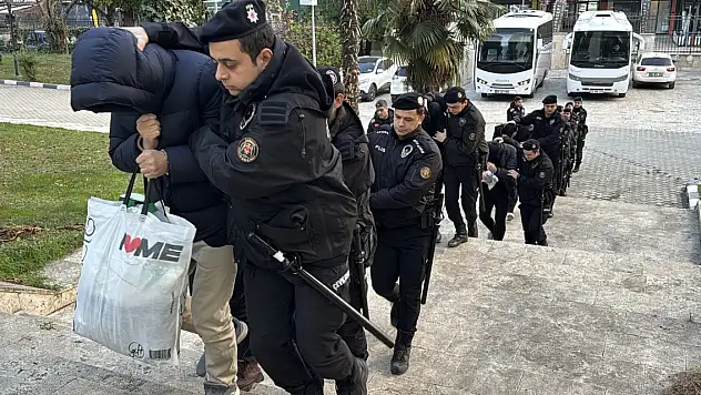 'Çocuk müstehcenliği' operasyonu!