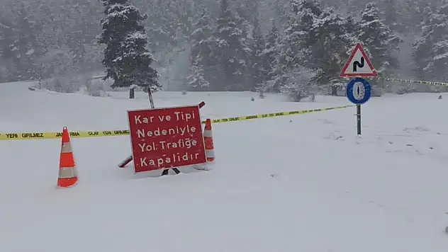 Doğu kar altında 1561 yerleşim yerinin yolu kapandı