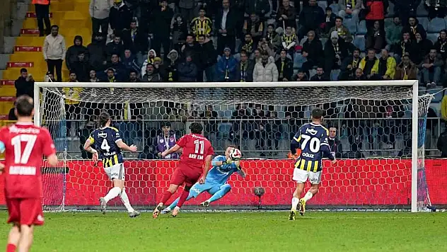 Fenerbahçe, 2026 yılının ilk 3 maçını gol yemeden kazandı
