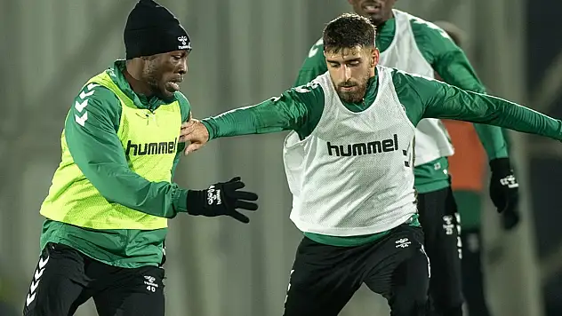 Konyaspor, Mücahit İbrahimoğlu'nu Serikspor'a kiraladığını açıkladı!