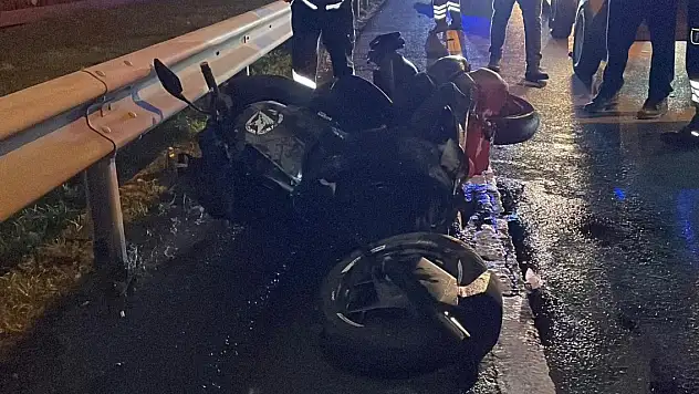 Şişli'de motosiklet kazası... Sürücü hayatını kaybetti, trafik durma noktasına geldi