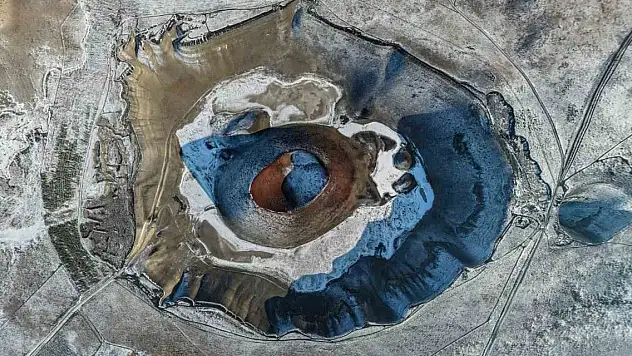 Konya'nın simge doğal alanlarından Meke Gölünde büyüleyen manzara