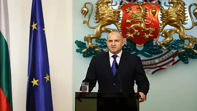 Deprem etkisi yaratan karar: O ülkenin Cumhurbaşkanı istifa etti