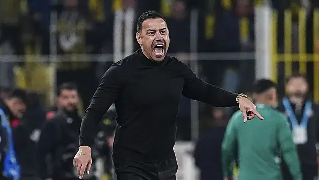 Konyaspor taraftarının sabrı kalmadı, Atan özür diledi