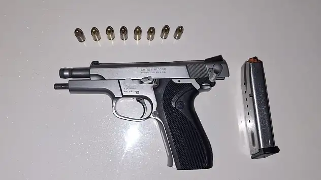 İş adamının kabusu oldular! Borcunu ödemesine rağmen 3 dairesini ve 15 aracını gasp ettiler