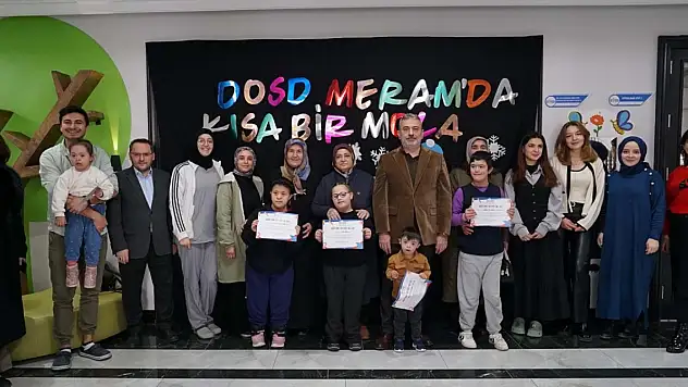 DOSD Meram'da öğrenciler başarı belgelerini aldı