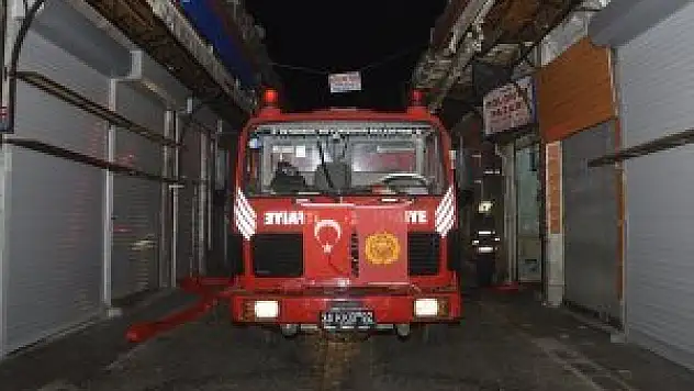 Fatih'te iş yeri yangını