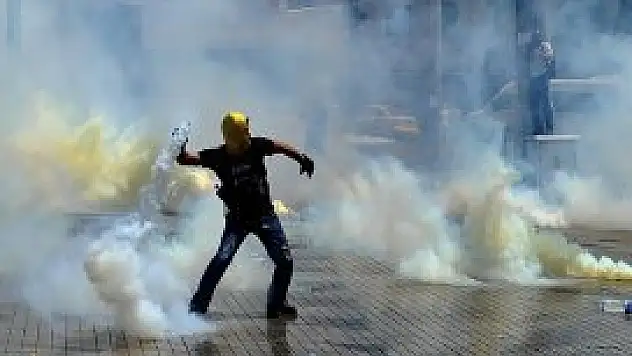 Taksim Meydanı'nda müdahale sürüyor