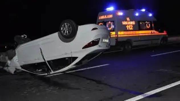 Seydişehir'de otomobil takla attı: 2 yaralı