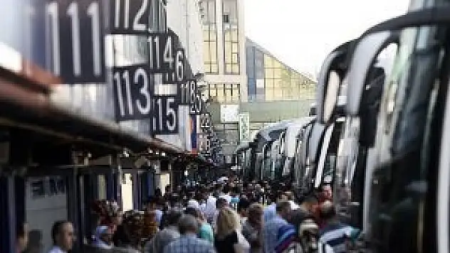 Türkiye bayramda yollara düştü