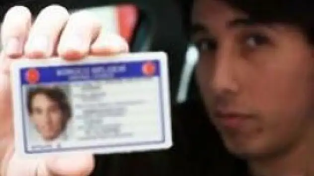 Bütün ehliyetler değişiyor