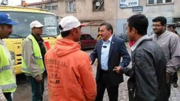 Başkan Tutal çalışmaları denetledi