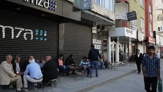 Hakkari'de ekonomi durdu