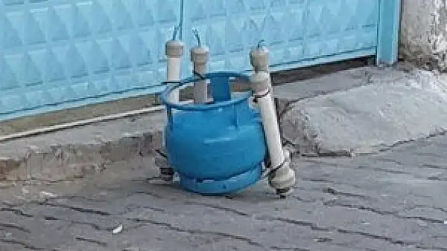 Eski kız arkadaşının evinin önüne patlayıcı yerleştirdi