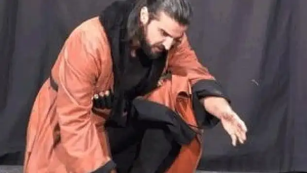 Şeyh Şamil ilk kez sahnelendi