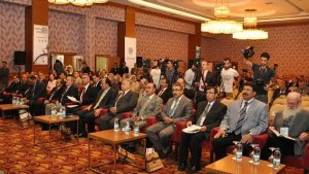 İslam Medeniyetinde Zaman Sempozyumu başladı