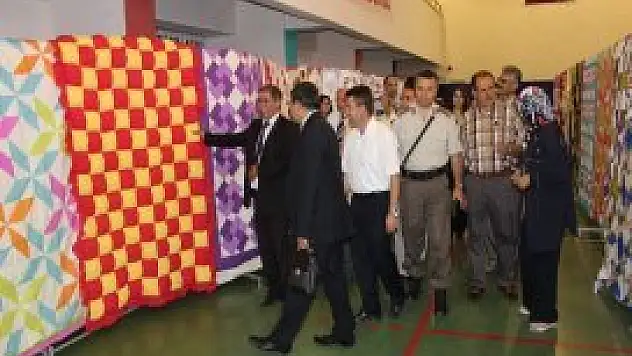 Beyşehir'de yıl sonu sergisi