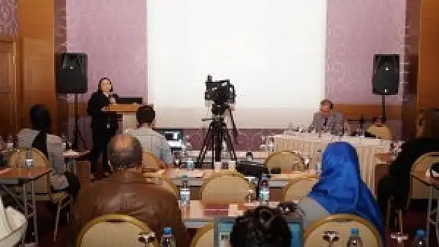 Berrin Okka'dan 'Mumyalama ve Tahnit' konulu konferans