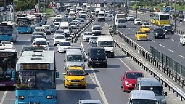 Trafiğe kayıtlı araç sayısı arttı