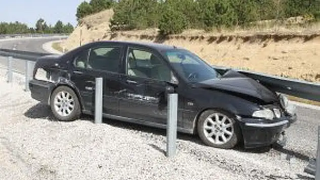 Otomobil ile motosiklet çarpıştı: 1 yaralı