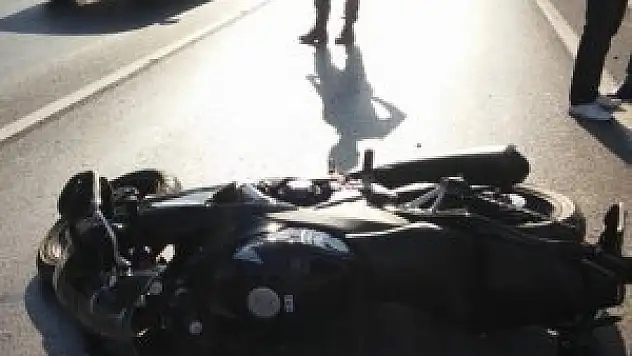 18 yaşındaki genç yarış motoruyla ölüme gitti