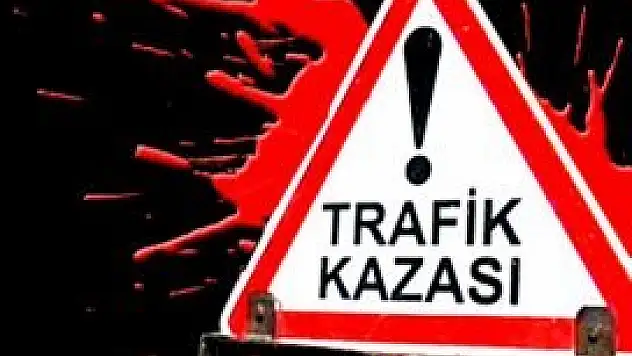 Otomobil ile minibüs çarpıştı