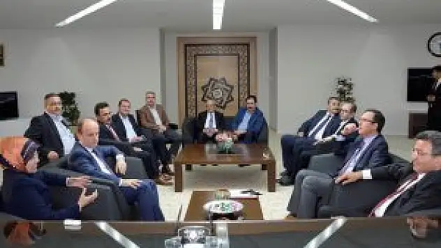 Gençlik ve Spor Bakanlığı Müsteşarı Özçelik'ten Başkan Toru'ya Ziyaret