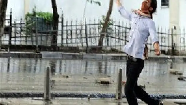 Emniyet'ten gözaltı açıklaması