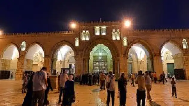 Mescid-i Aksa'da Miraç coşkusu