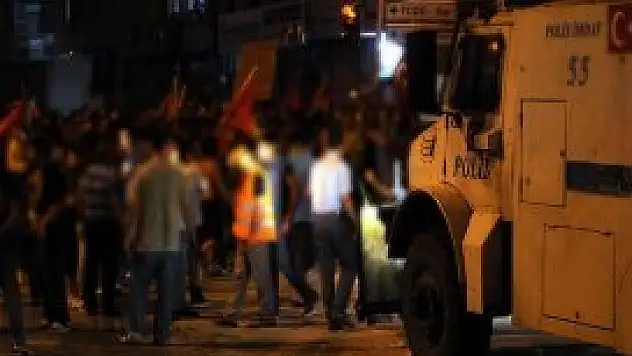 Adana'da eylemciler bakın ne yaptı