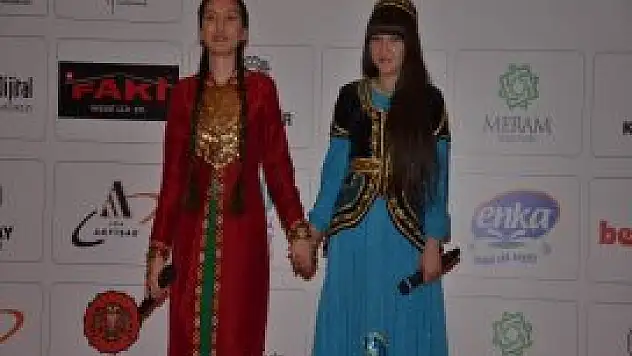 'Evrensel Barışa Doğru'