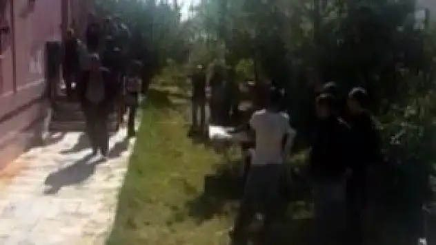 Cinnet getiren koca, karısını bıçaklayarak öldürdü