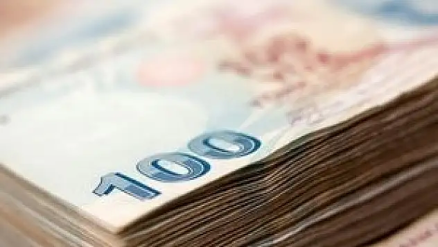 TL'den yaklaşık 4 yılın en güçlü performansı