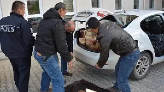 Ankara'da 6 bin 900 paket kaçak sigara ele geçirildi